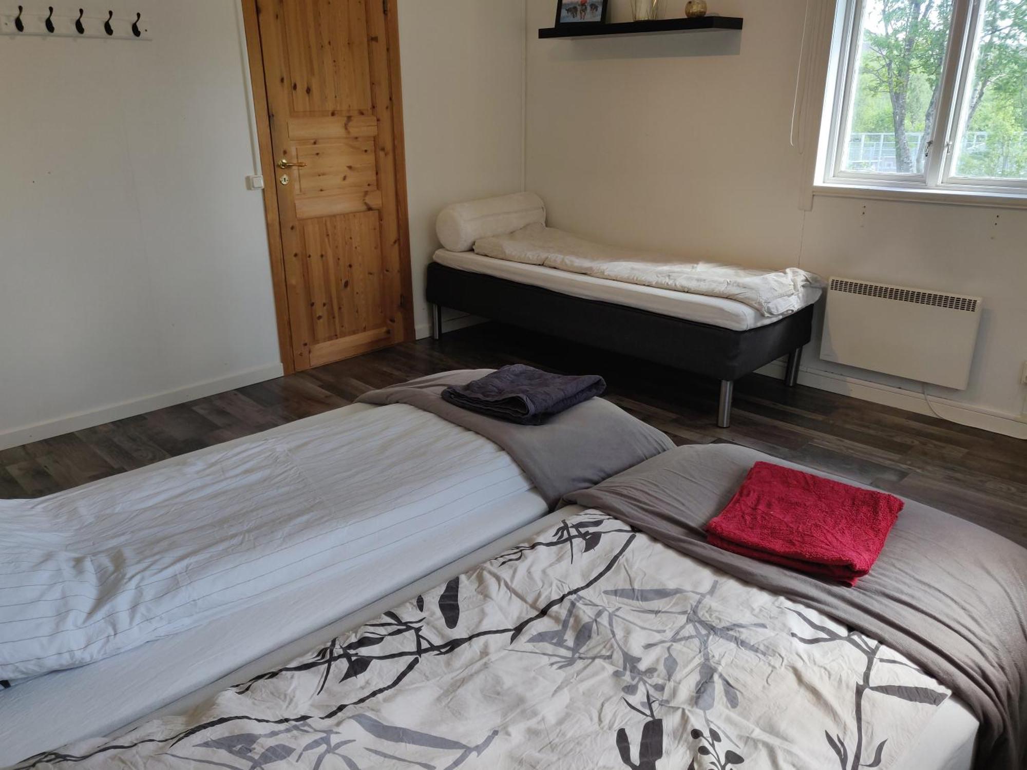 Husky Lodge Hostel คิรูนา ภายนอก รูปภาพ