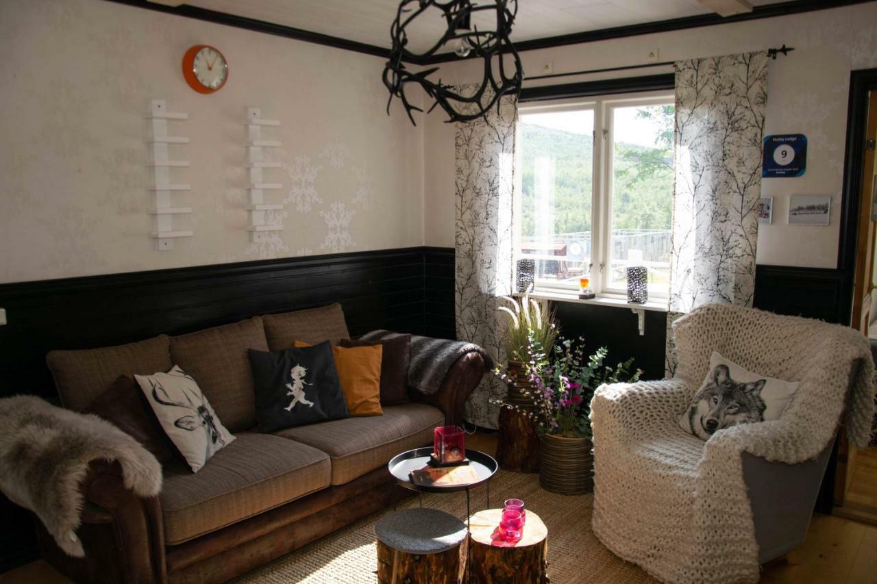 Husky Lodge Hostel คิรูนา ภายนอก รูปภาพ