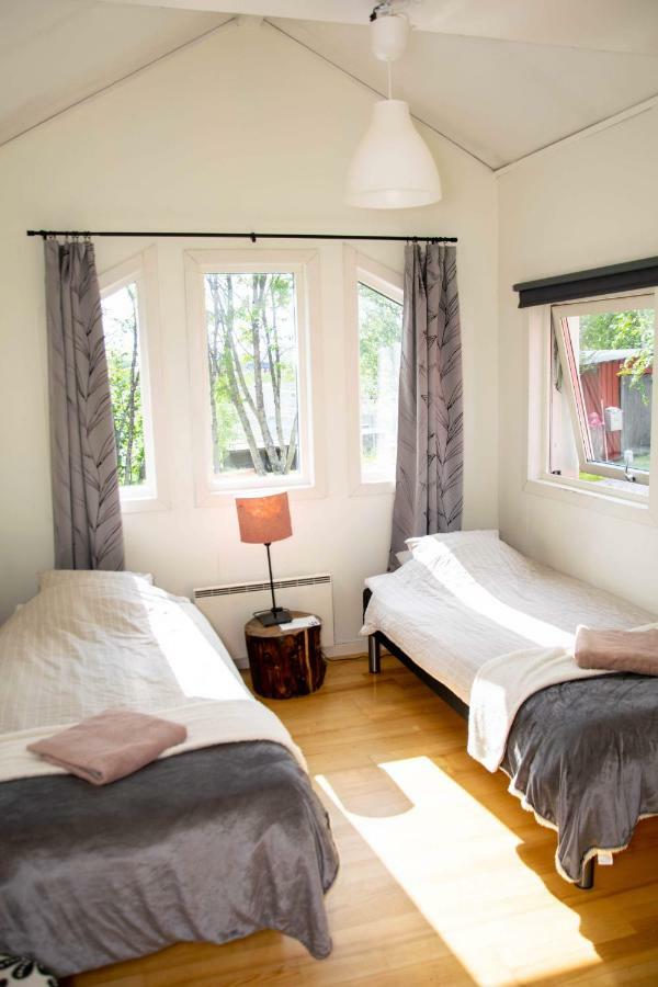 Husky Lodge Hostel คิรูนา ภายนอก รูปภาพ