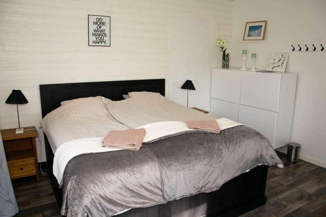 Husky Lodge Hostel คิรูนา ภายนอก รูปภาพ